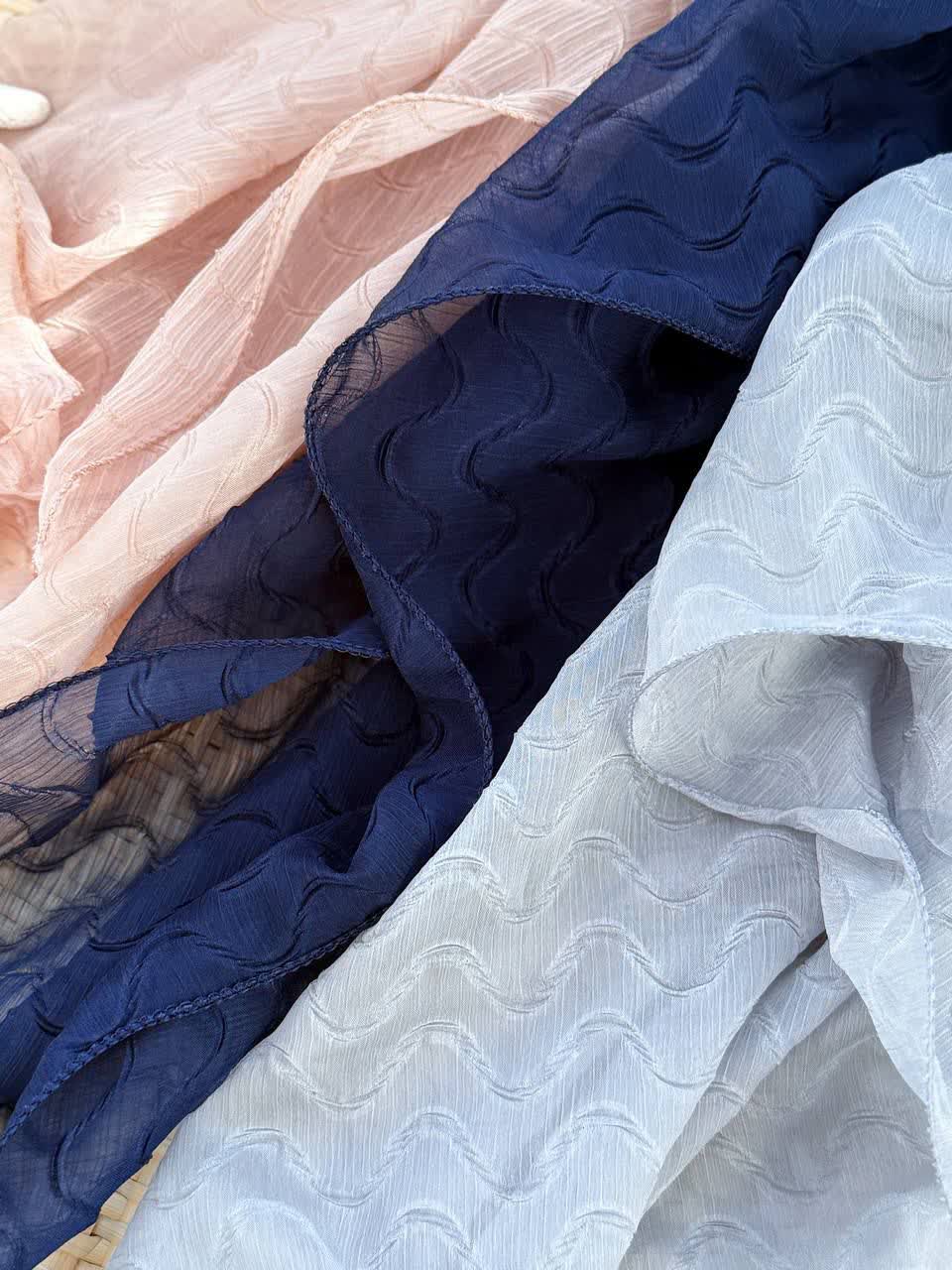 1244- شال مجلسی دور دالبری