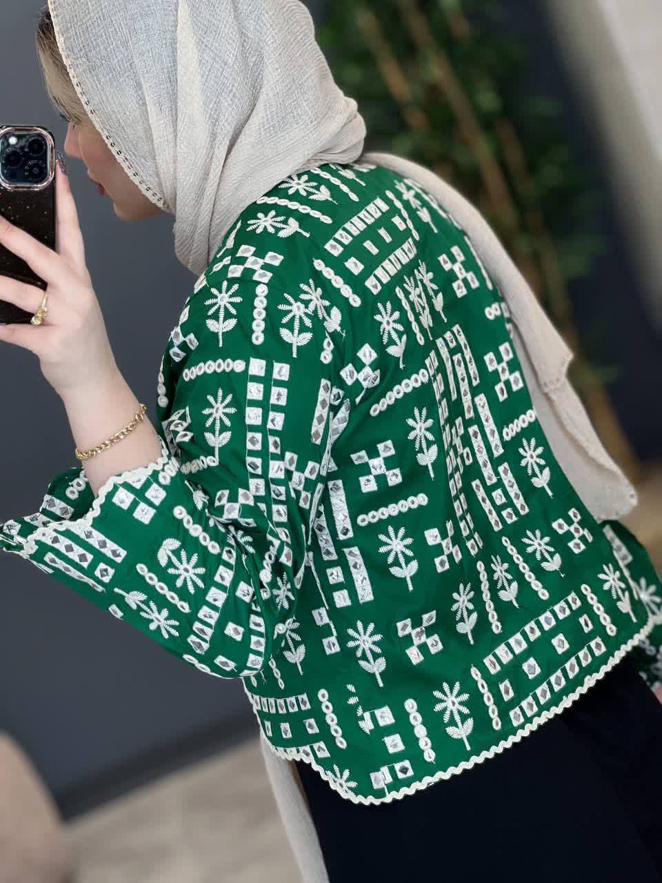 1264- کت و سارافون گلرو