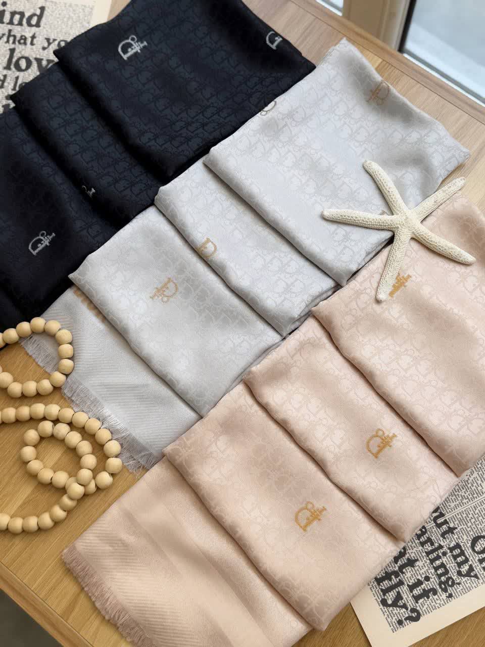 1274- شال مجلسی ژاکارد برجسته