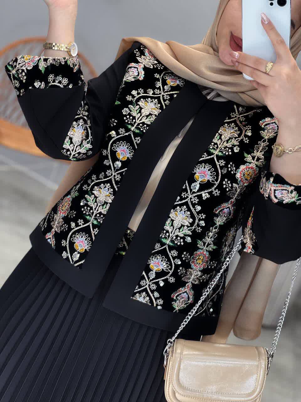 1285- کت و دامن پریناز