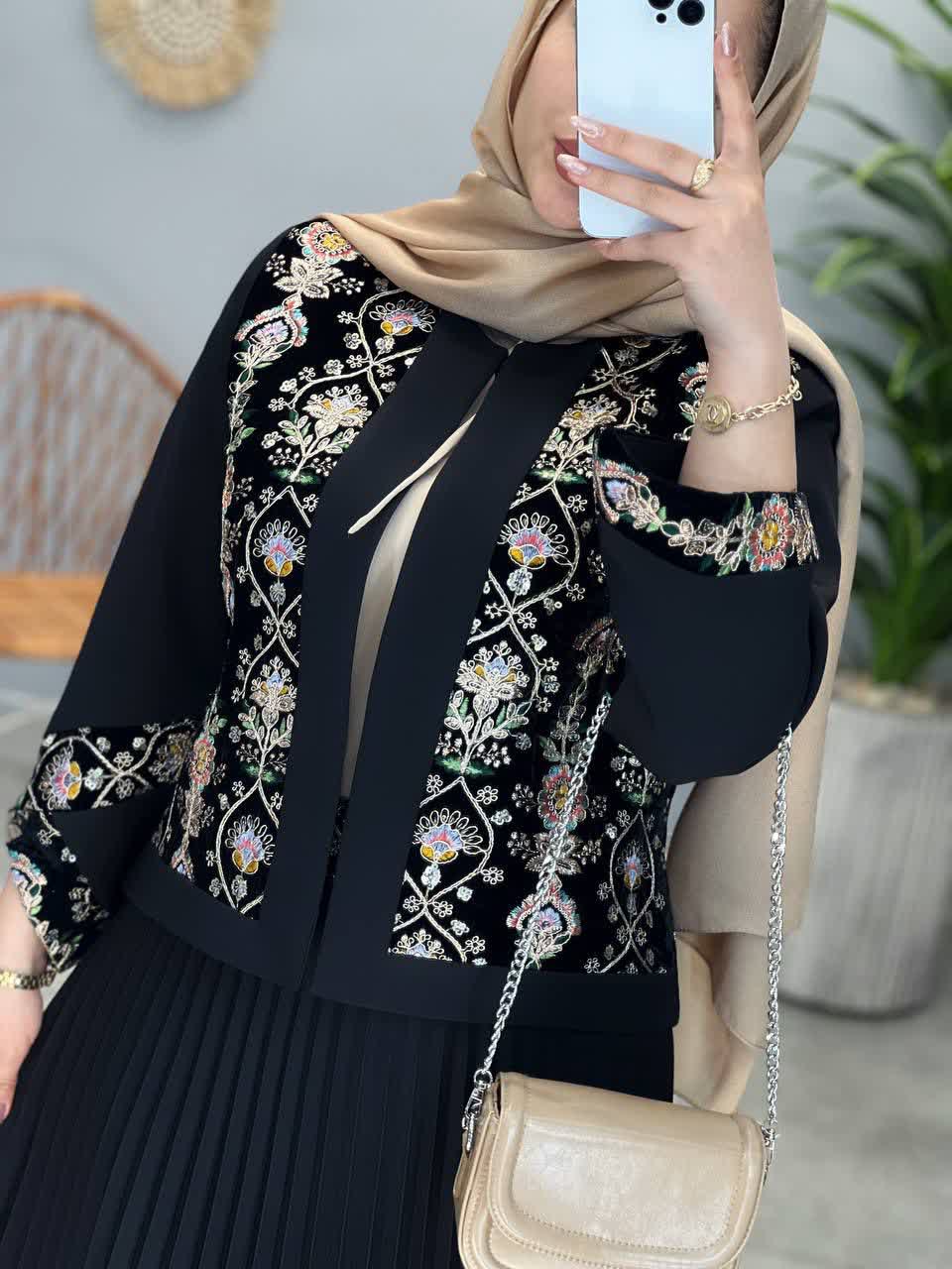 1285- کت و دامن پریناز