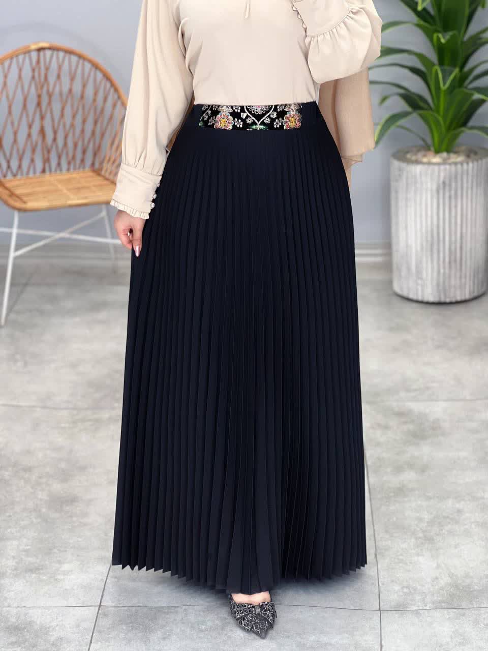 1285- کت و دامن پریناز