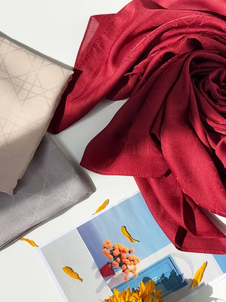 1296- روسری دیور