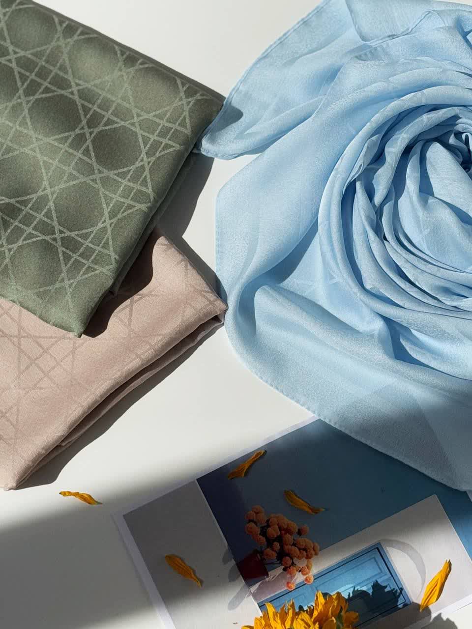 1296- روسری دیور