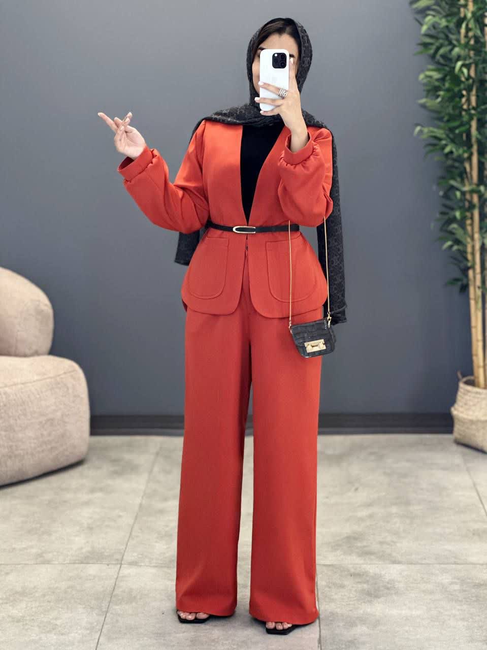 1302- کت و شلوار کاترین