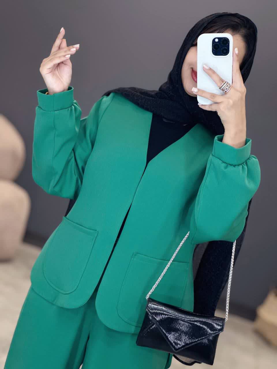 1302- کت و شلوار کاترین