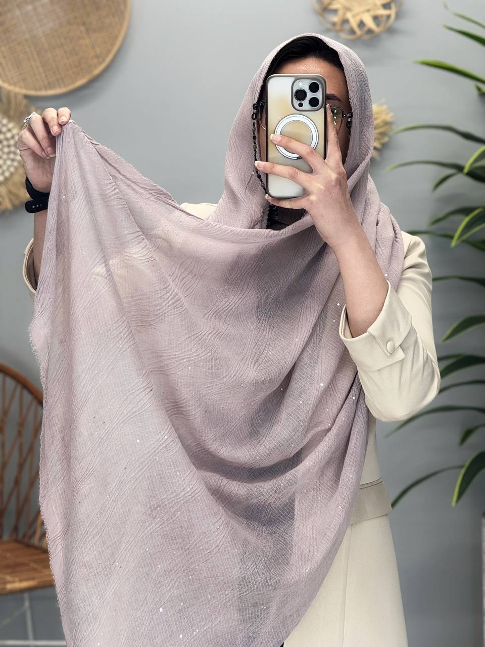 1330- شال پولکی دور ابریشم