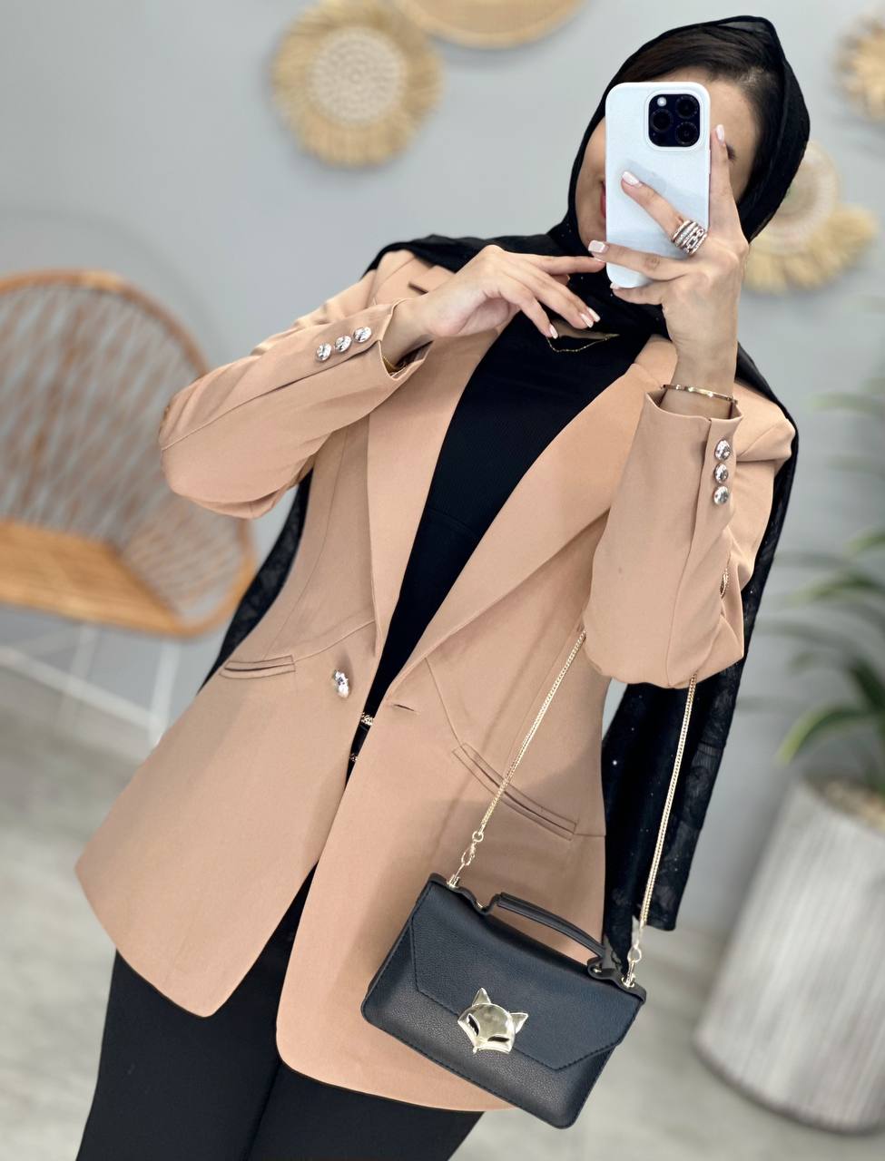 1341- کت ماندانا