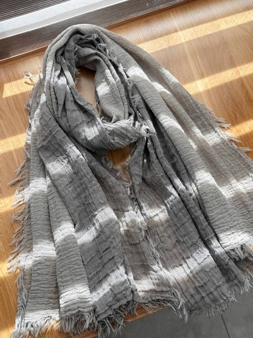 1363- شال کنفی ریش نیلا رز