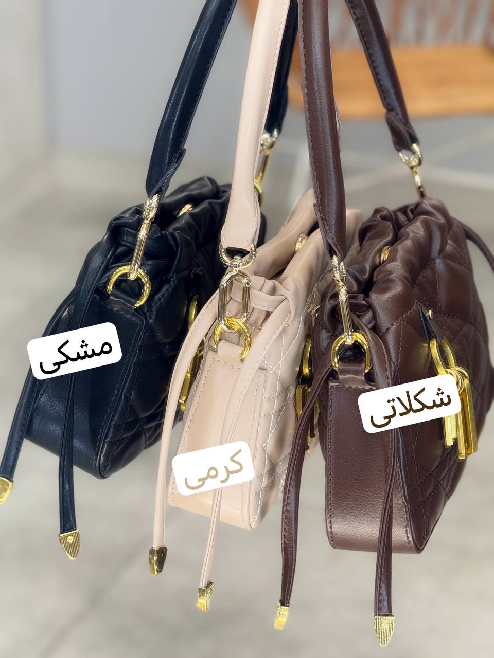 1366- کیف دیور گل