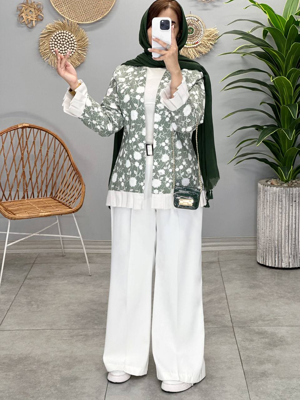 1373_ کت عروسکی پلیسه