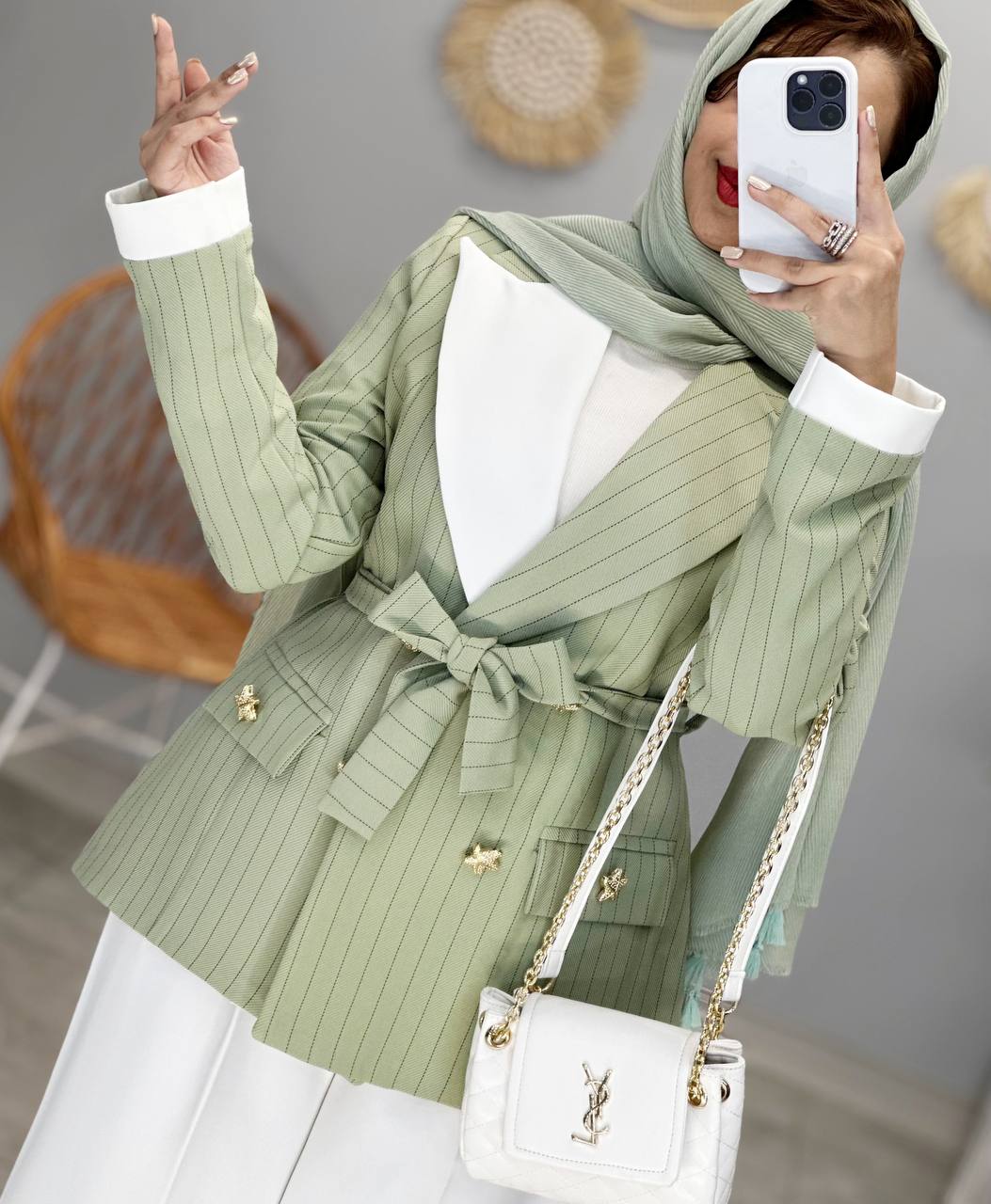 1384- کت دیپلمات ژاکان