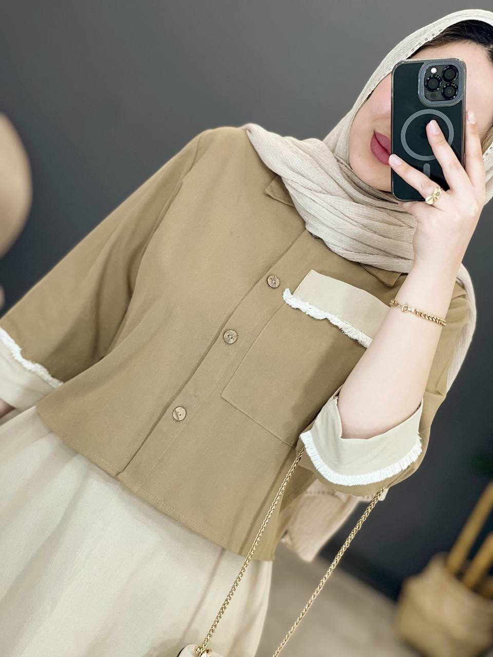 1390- کت و سارافون حنا