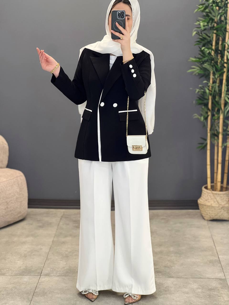 1414-کت تابان