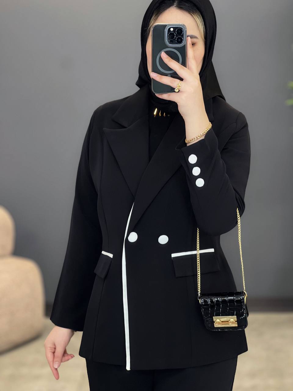 1414-کت تابان