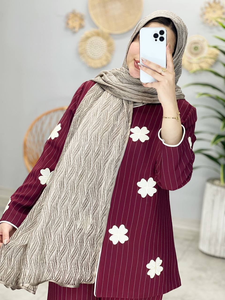 1427- شال حریر پفکی ستاره