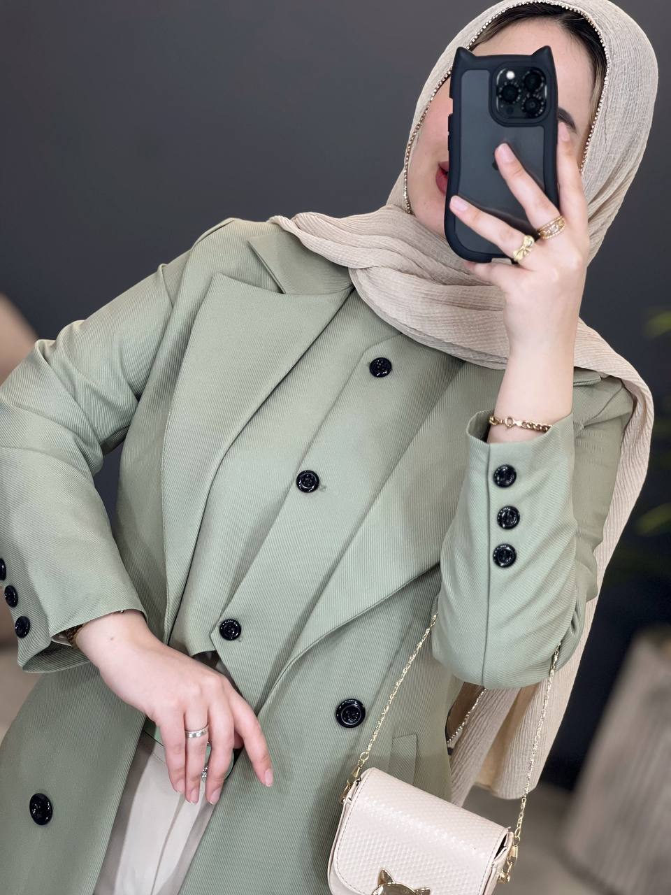 1499- دو تیکه چیکا