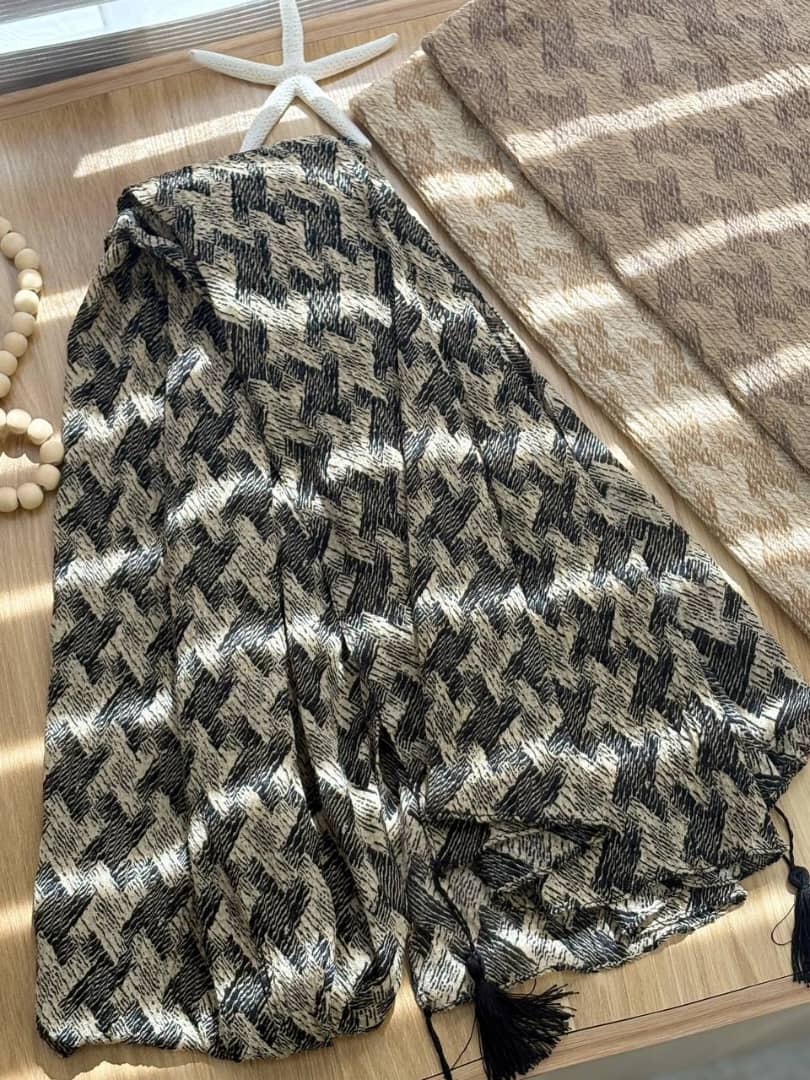 1506- شال چایی ریش دار