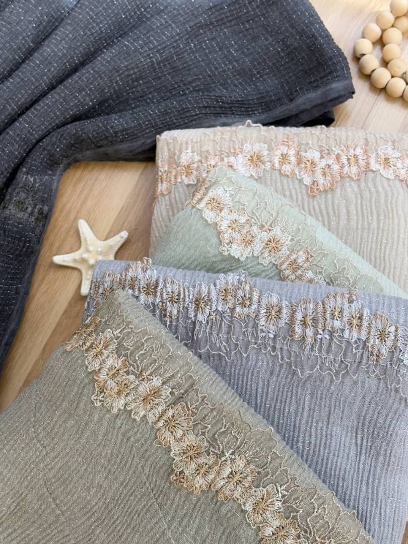 1576- شال پلیسه نخ شاین