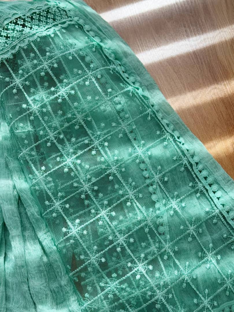 1592- شال چهارخونه دستک دانتل