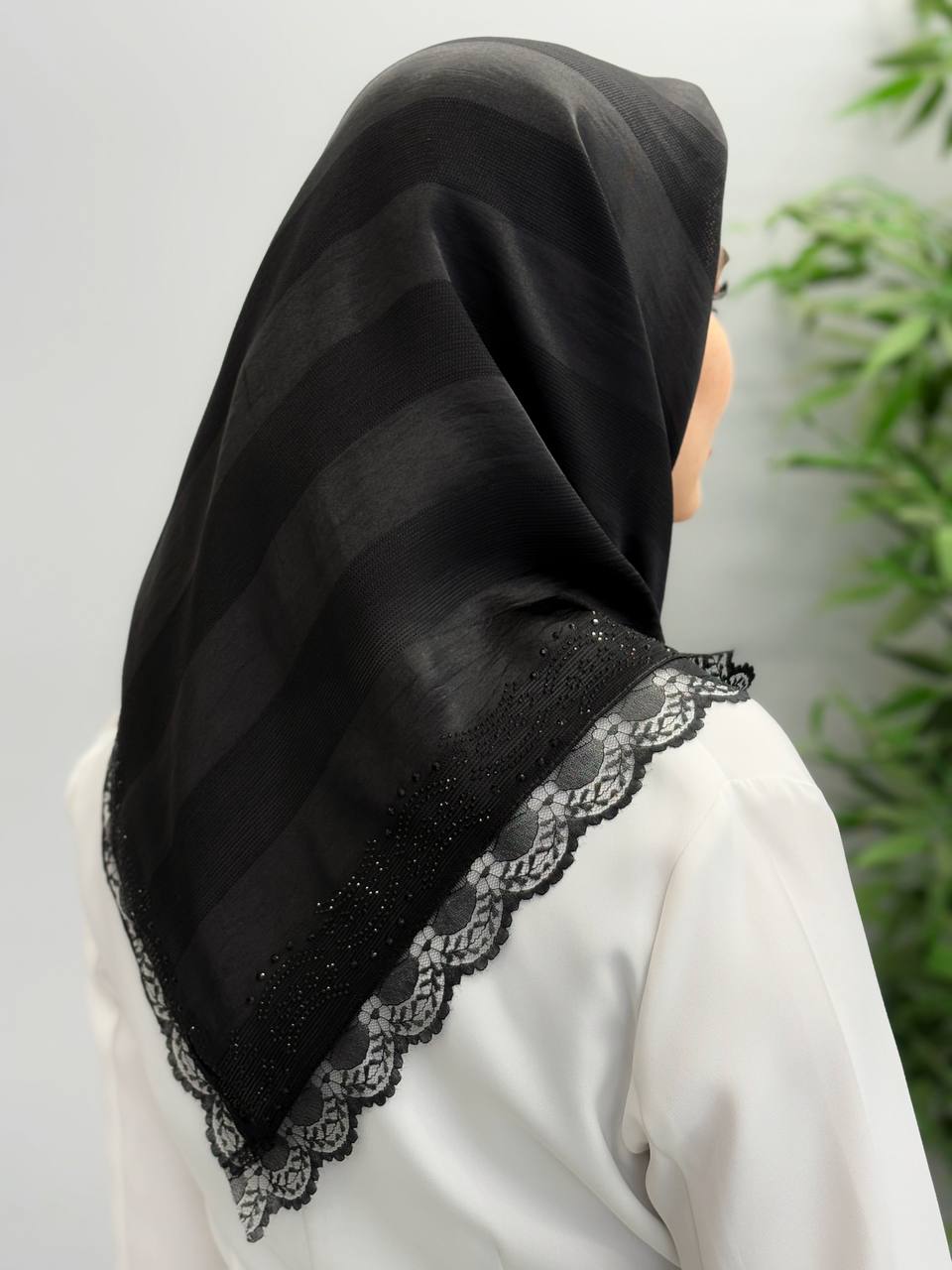 1598- روسری دور گیپور نگین