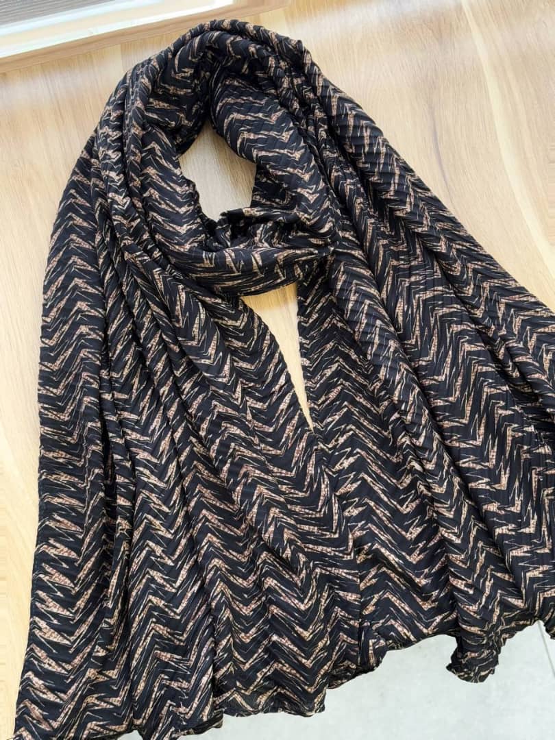 1615- شال بنیسا