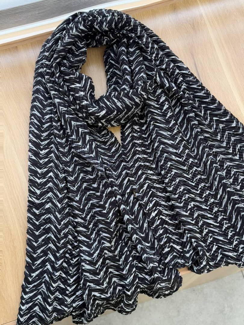 1615- شال بنیسا