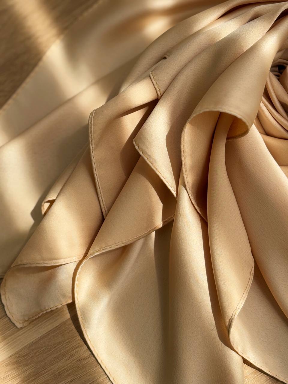 1616- مینی اسکارف ساتن