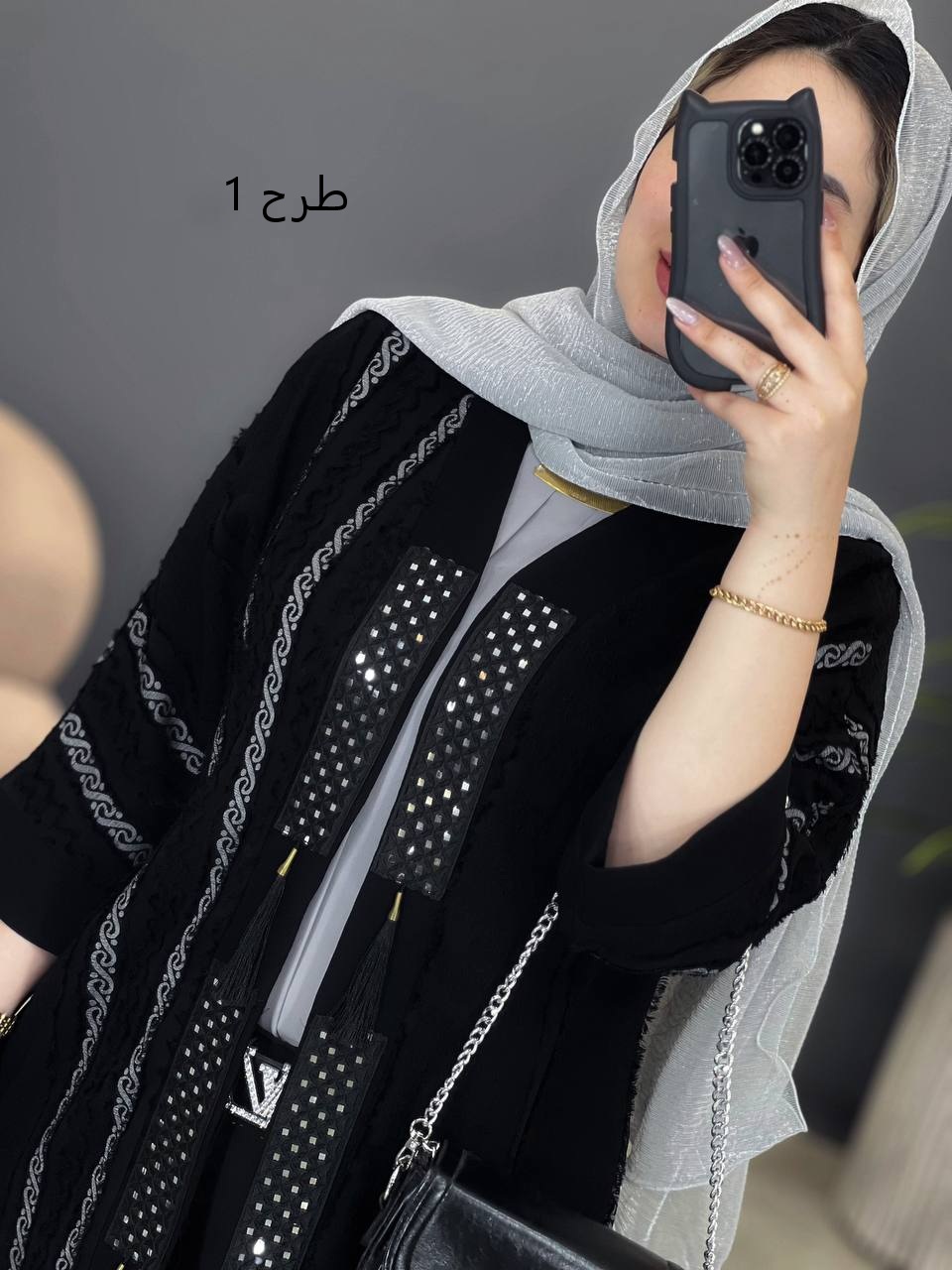 1645-مانتو حریر ژاکارد