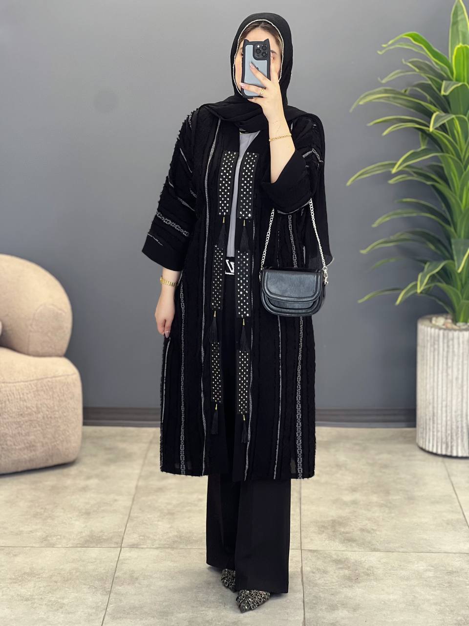 1645-مانتو حریر ژاکارد