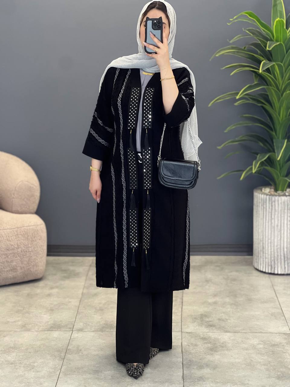 1645-مانتو حریر ژاکارد