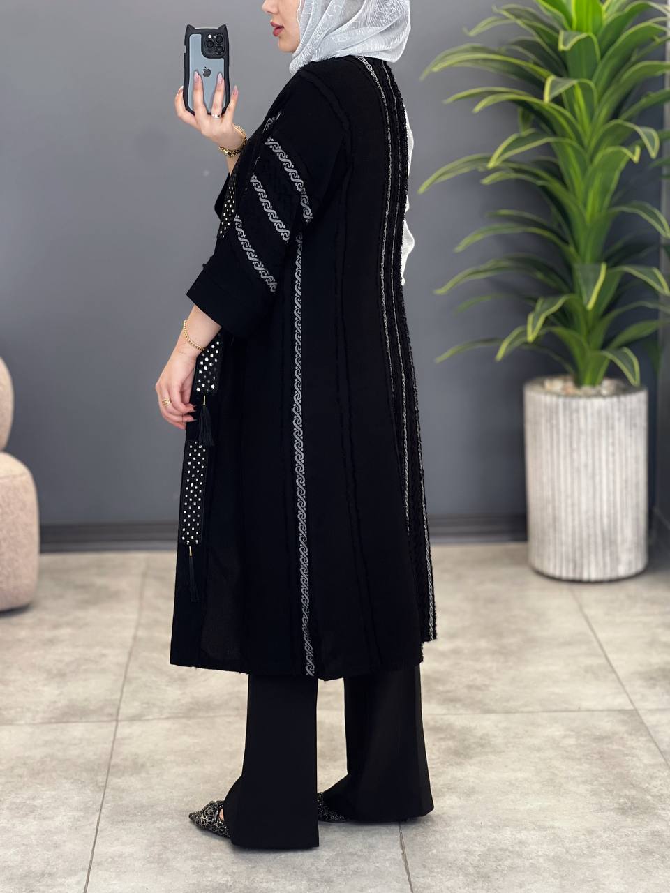 1645-مانتو حریر ژاکارد