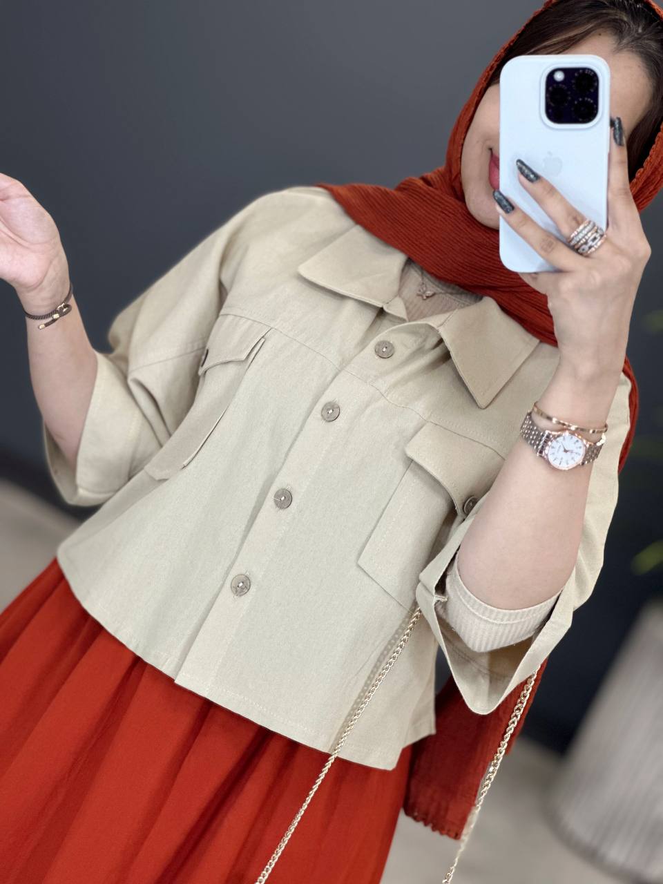 1705- دو تیکه نبات