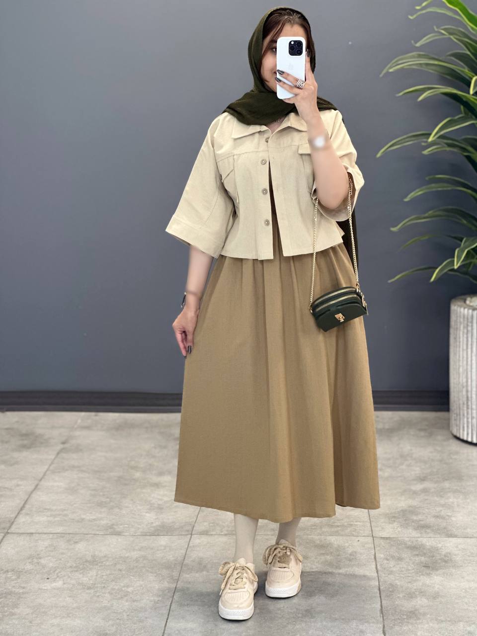 1705- دو تیکه نبات