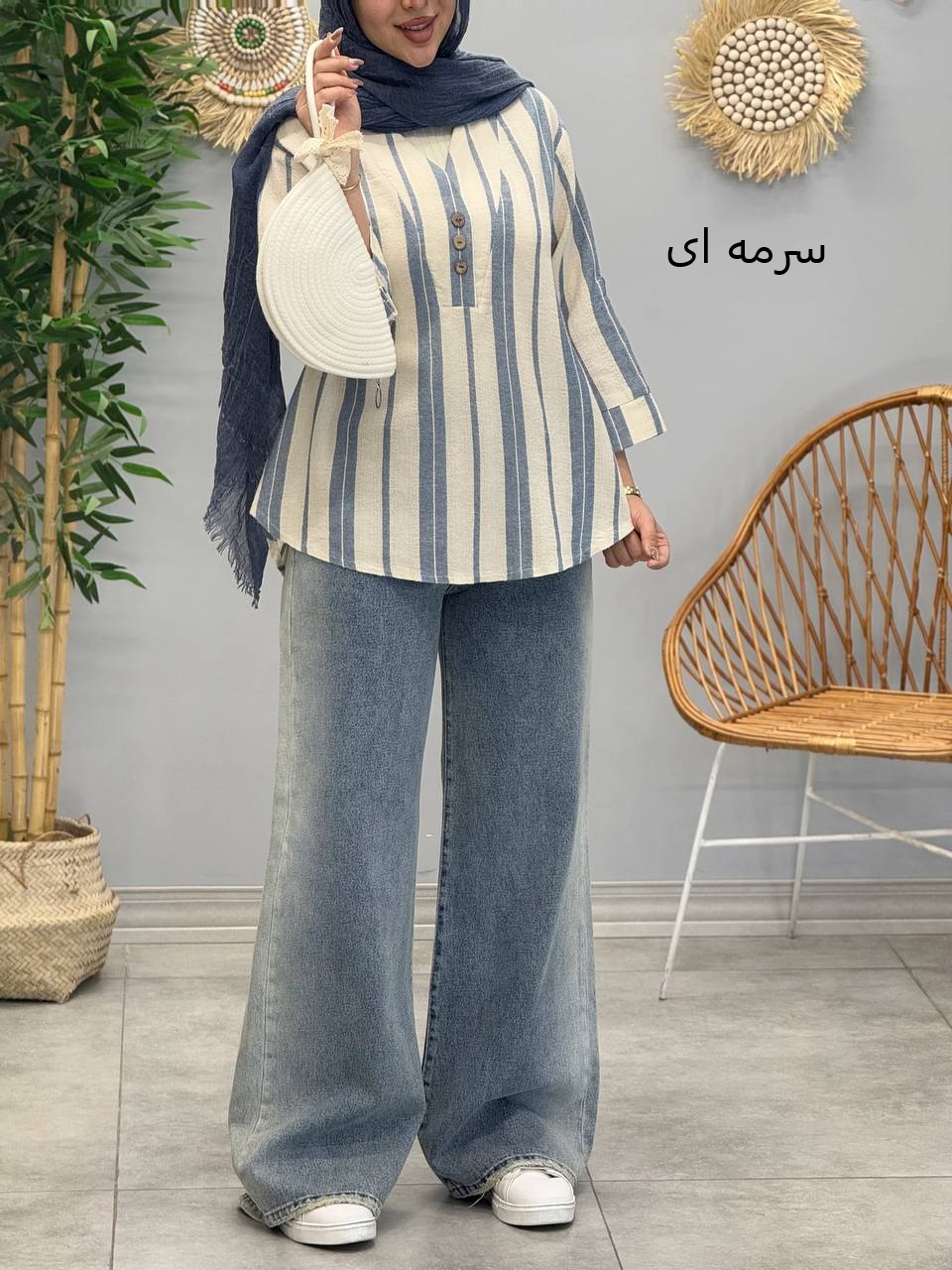 1715- شومیز دکمه چوبی