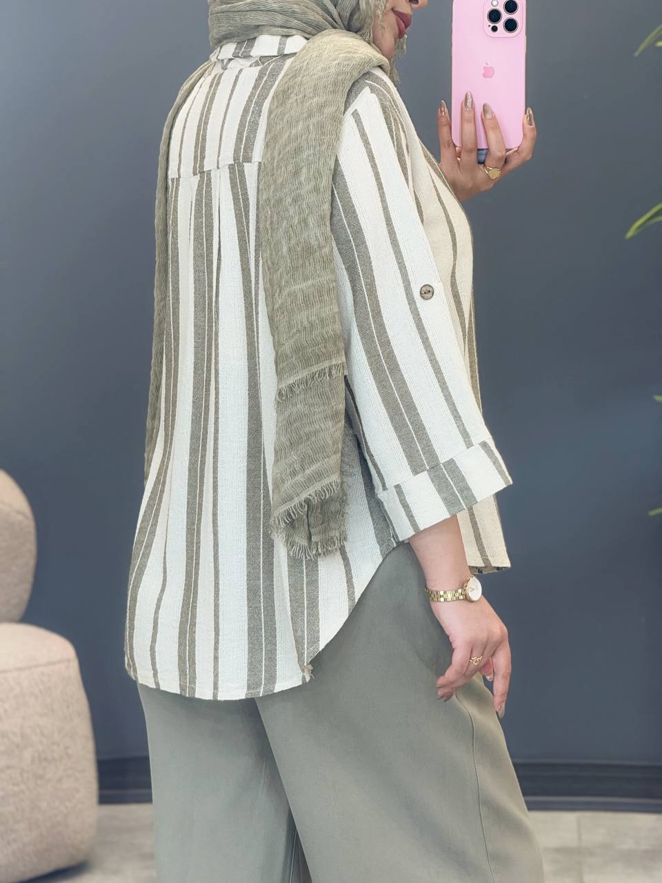 1715- شومیز دکمه چوبی