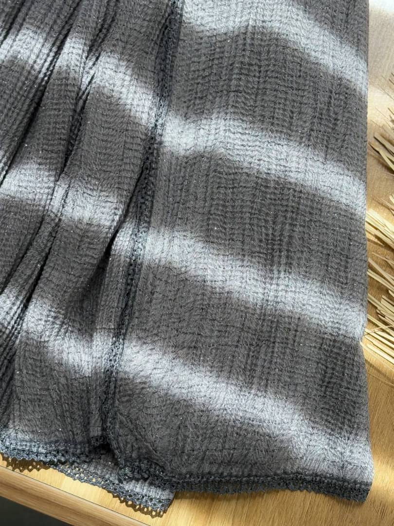 1718- شال دور شکوفه