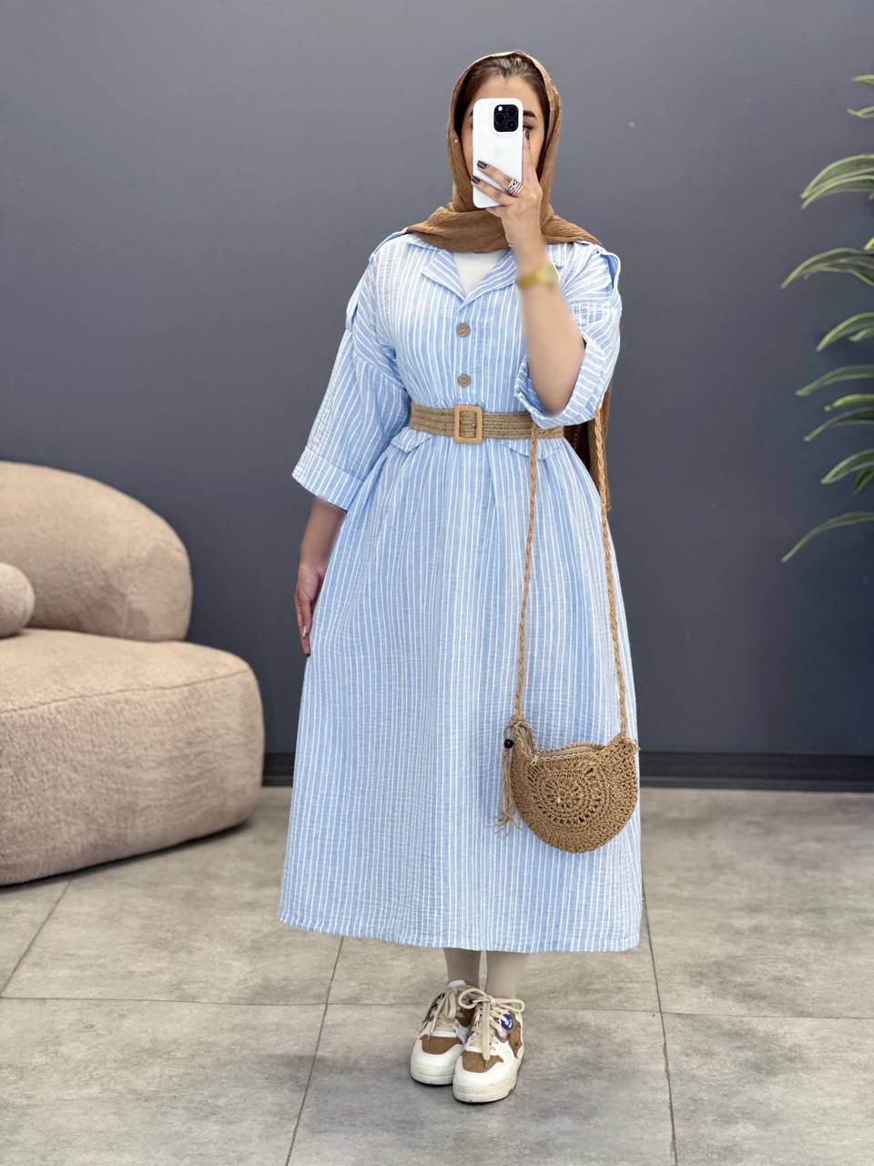 1736- کفتان مزونی رز