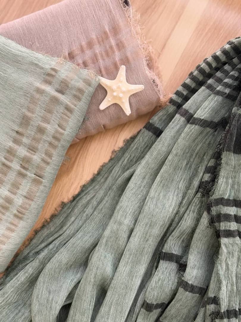 1761- شال راه راه ساده