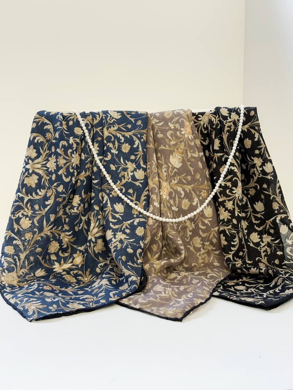 1802- روسری ژاکارد دست دوز