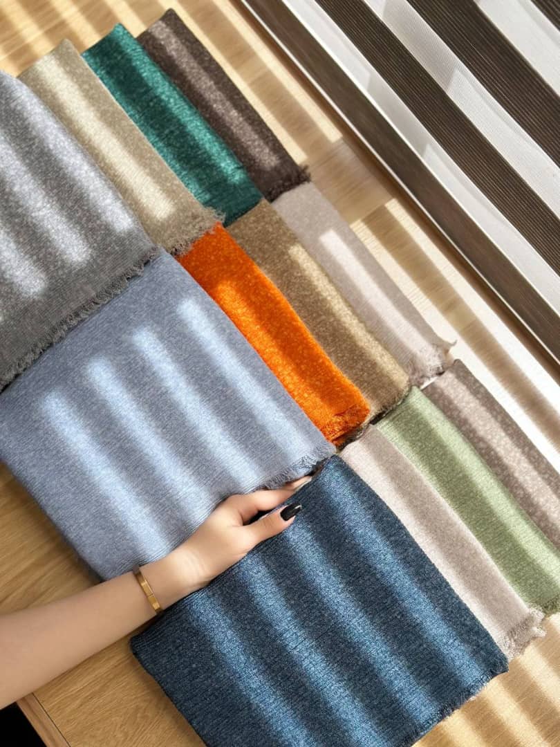 1805- شال لبه ریش پلیسه