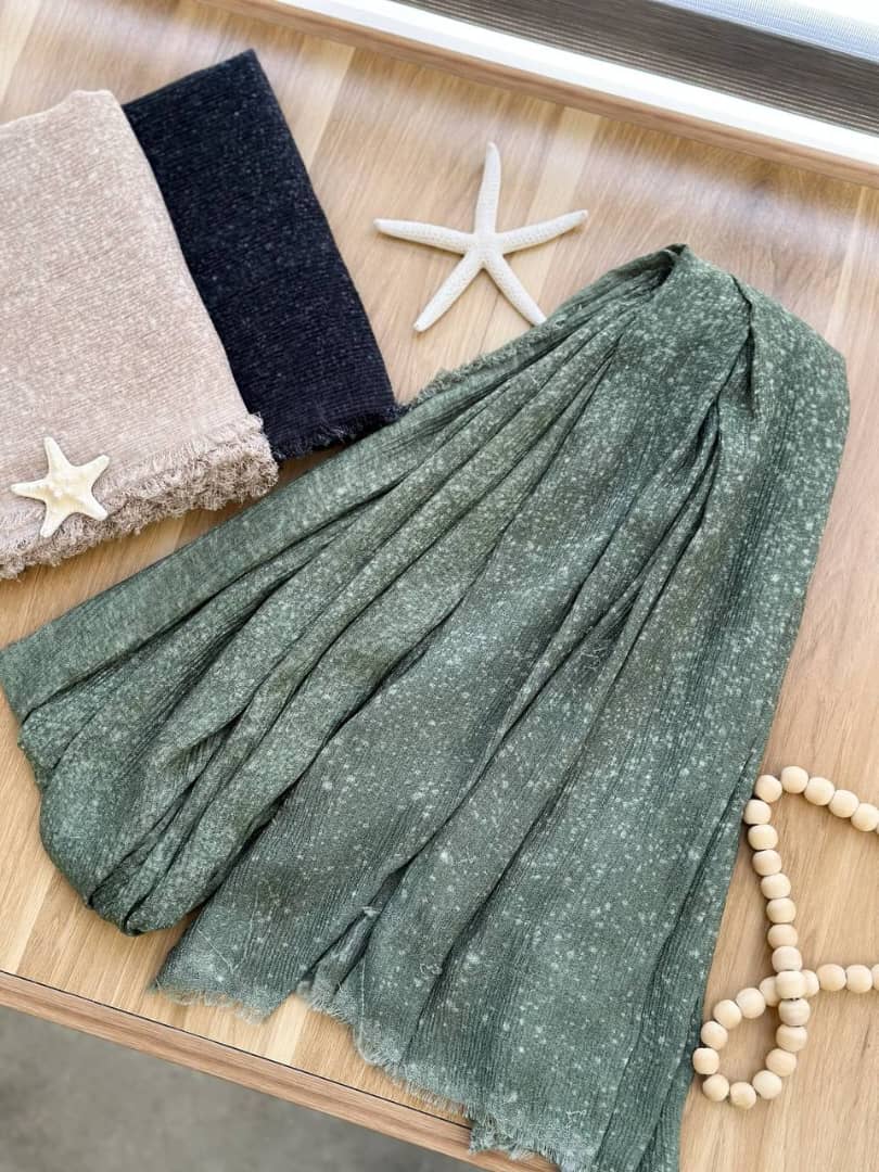 1805- شال لبه ریش پلیسه