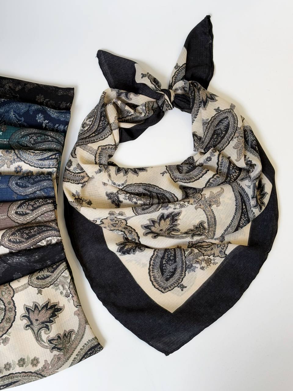 1807- روسری ژاکارد دست دوز