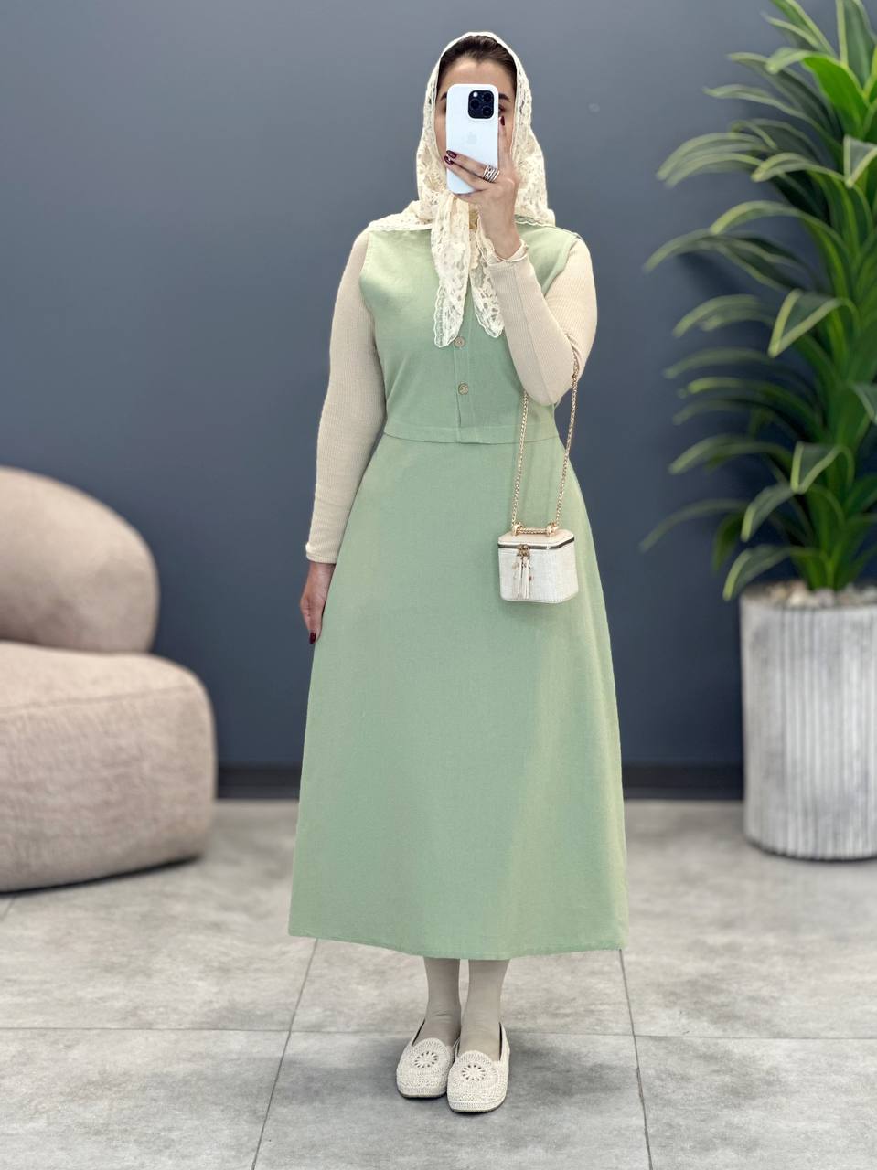 1809- کت و سارافون آیدا