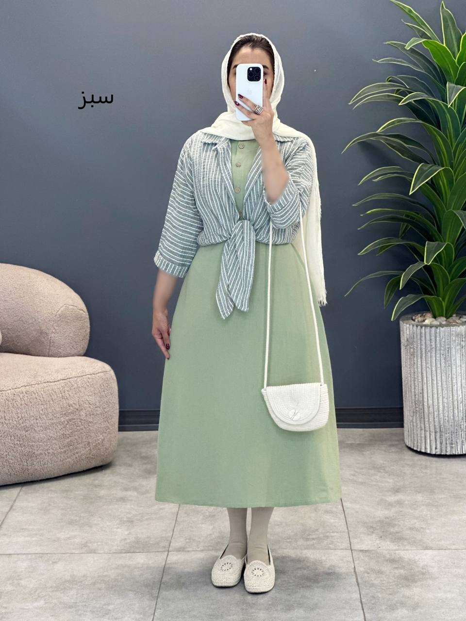 1809- کت و سارافون آیدا