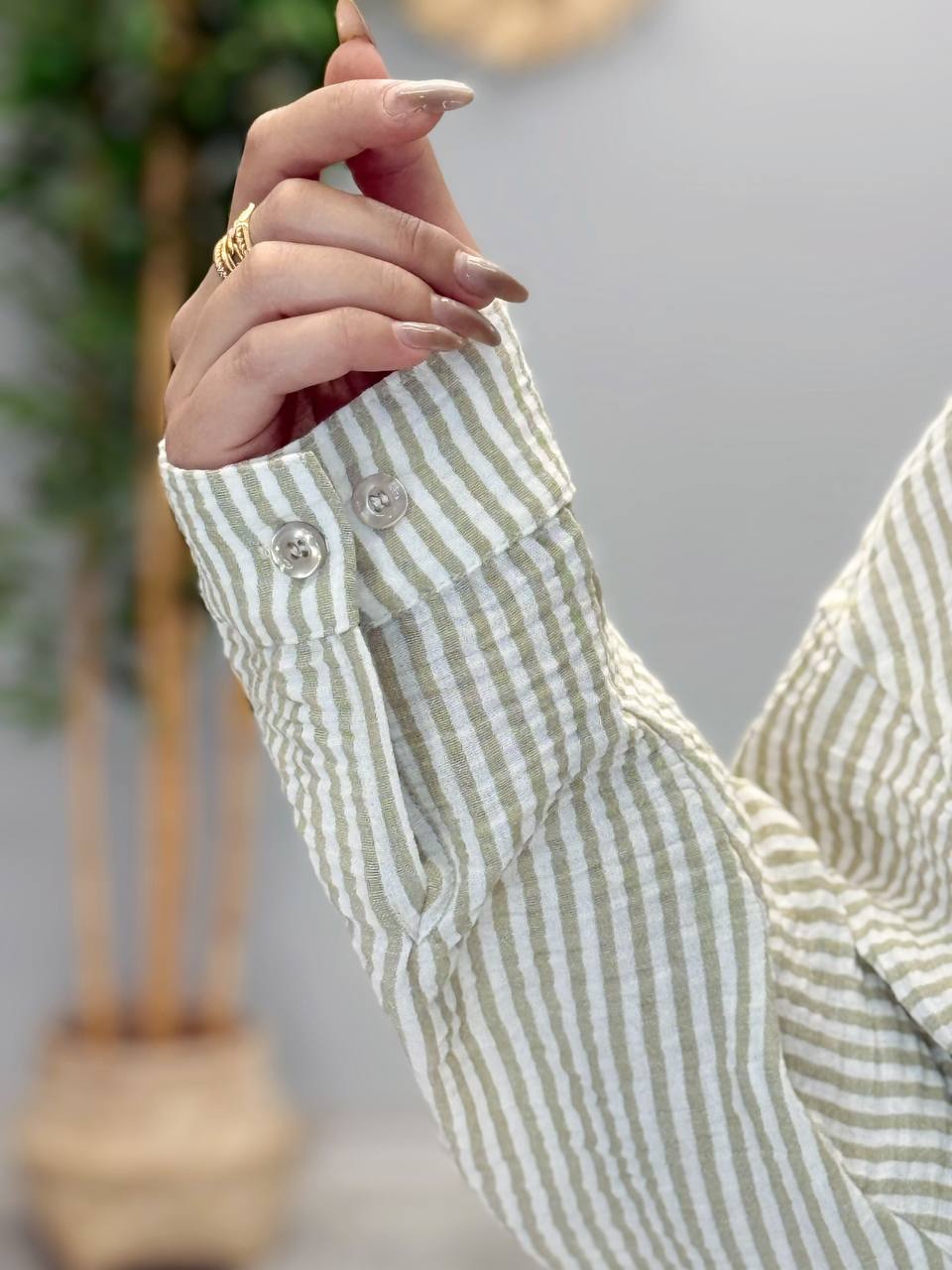 1810- شومیز میرا