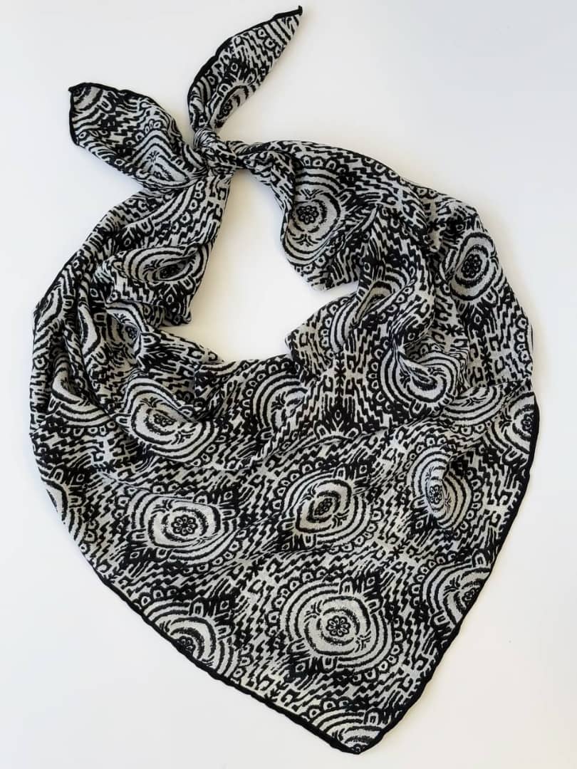 1814- روسری ژاکارد دست دوز