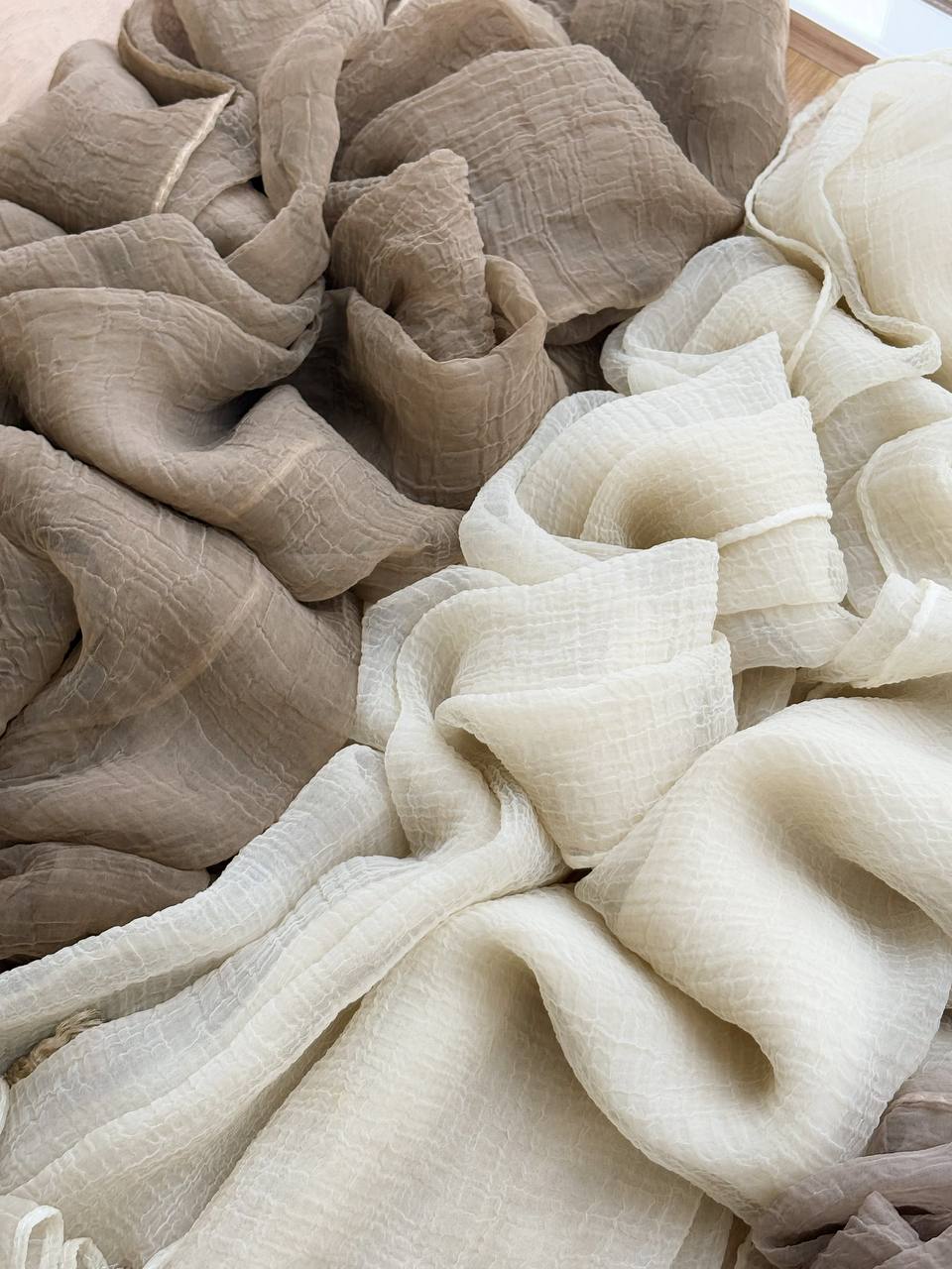 1817- شال منگوله دار