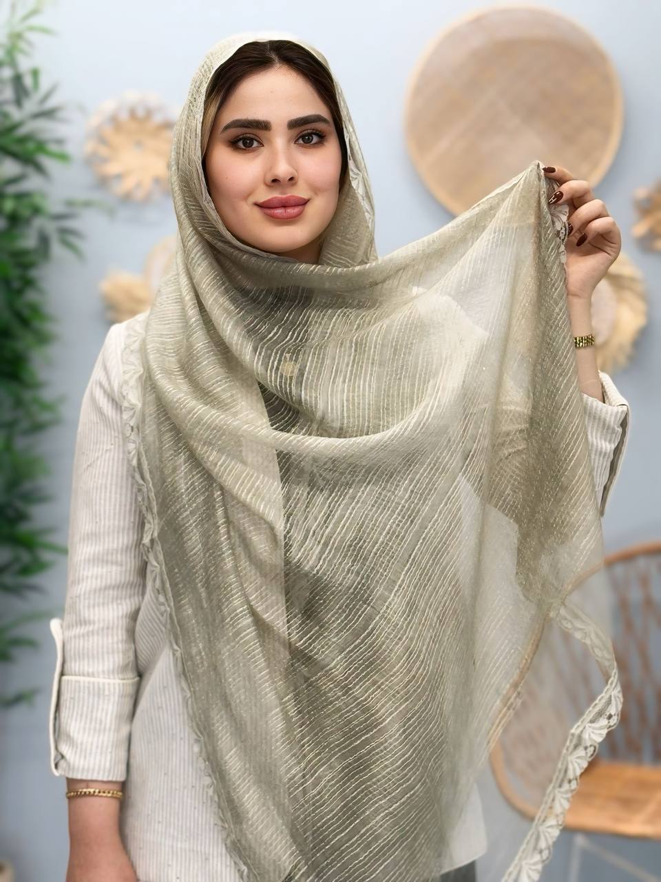 1826-شال حاشیه دانتل گل