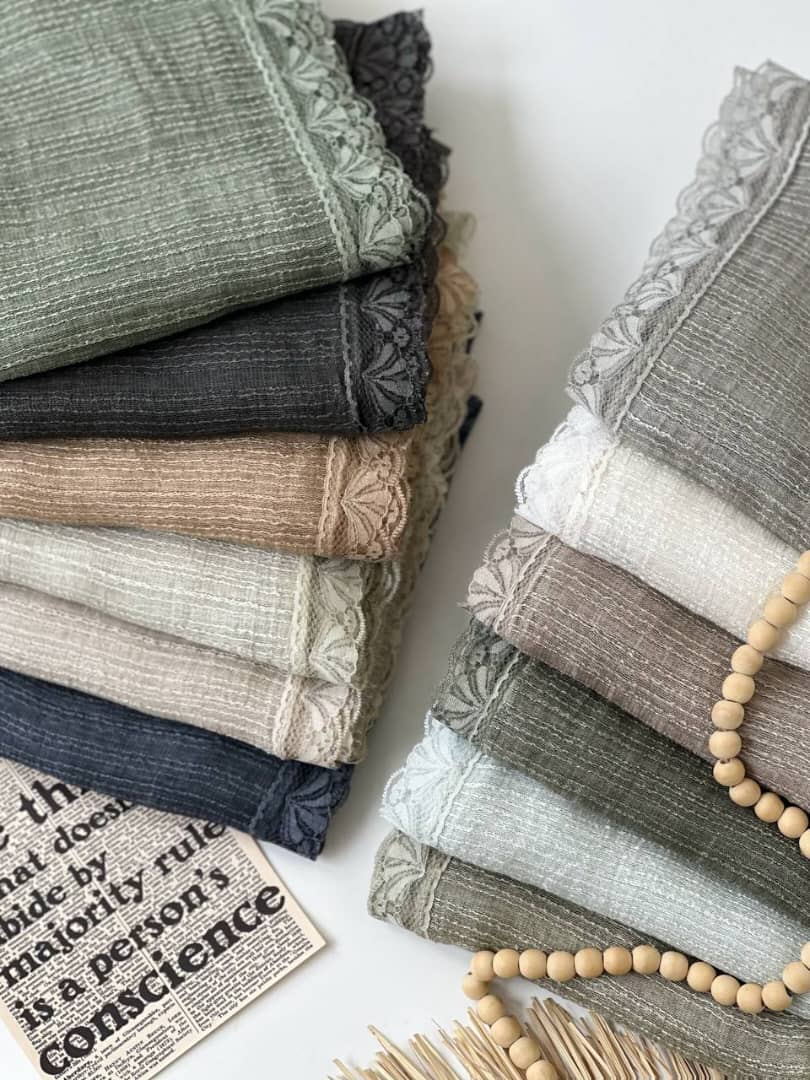 1826-شال حاشیه دانتل گل